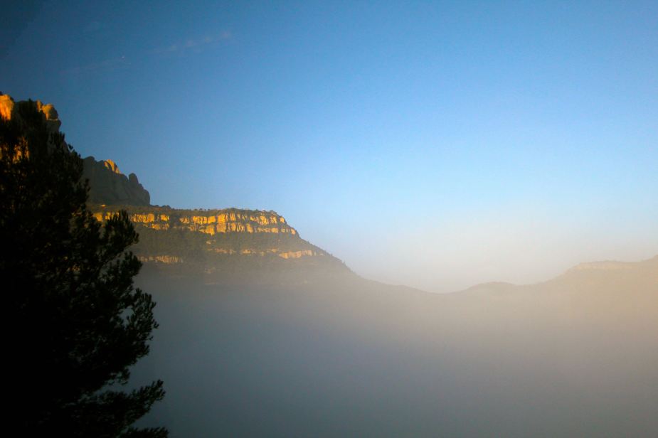  Halfway up, the fog layer starts to end, and we can see the mountain top. The elevation at the top is about 4000 feet.